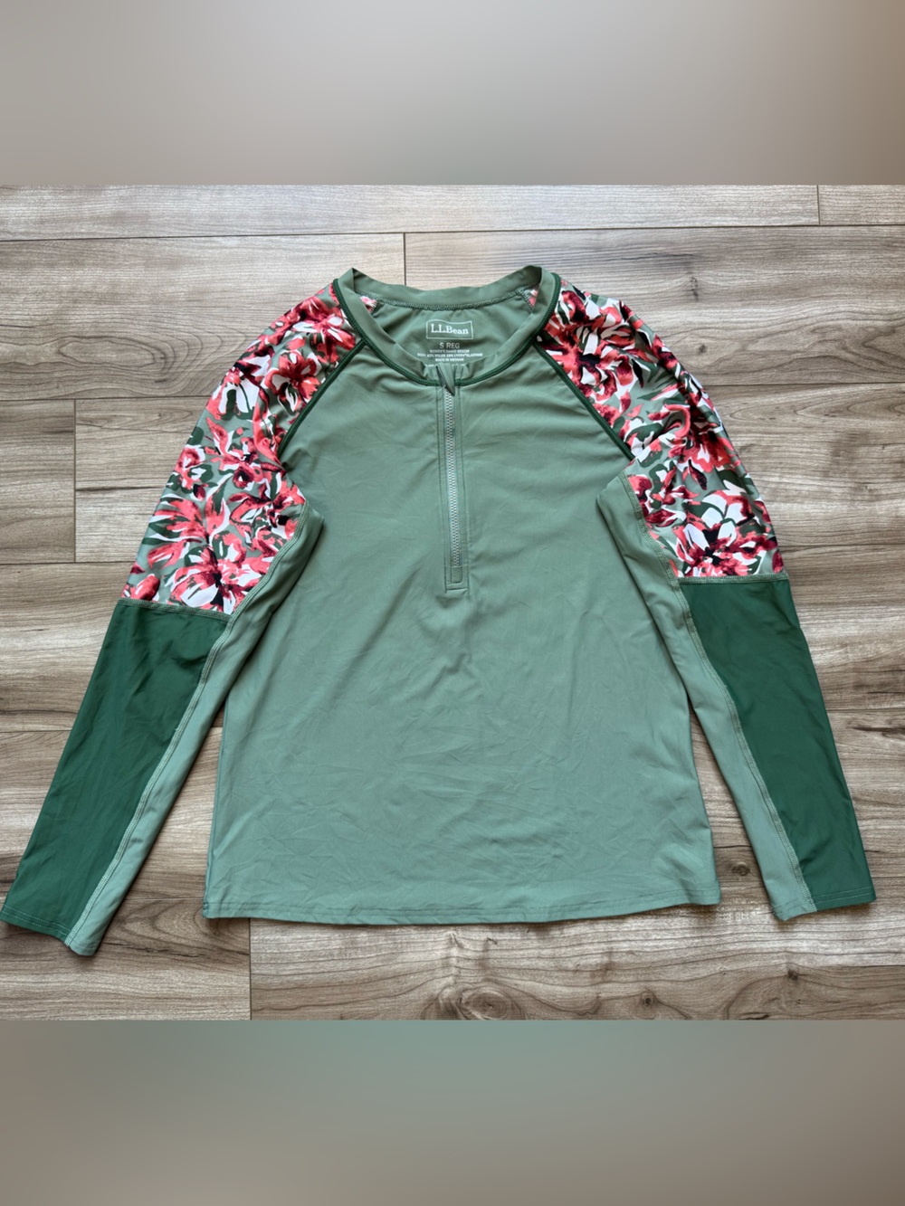 L.L. BEAN 1/4 zip long sleeve rash guard 50+ UPF green floral size small